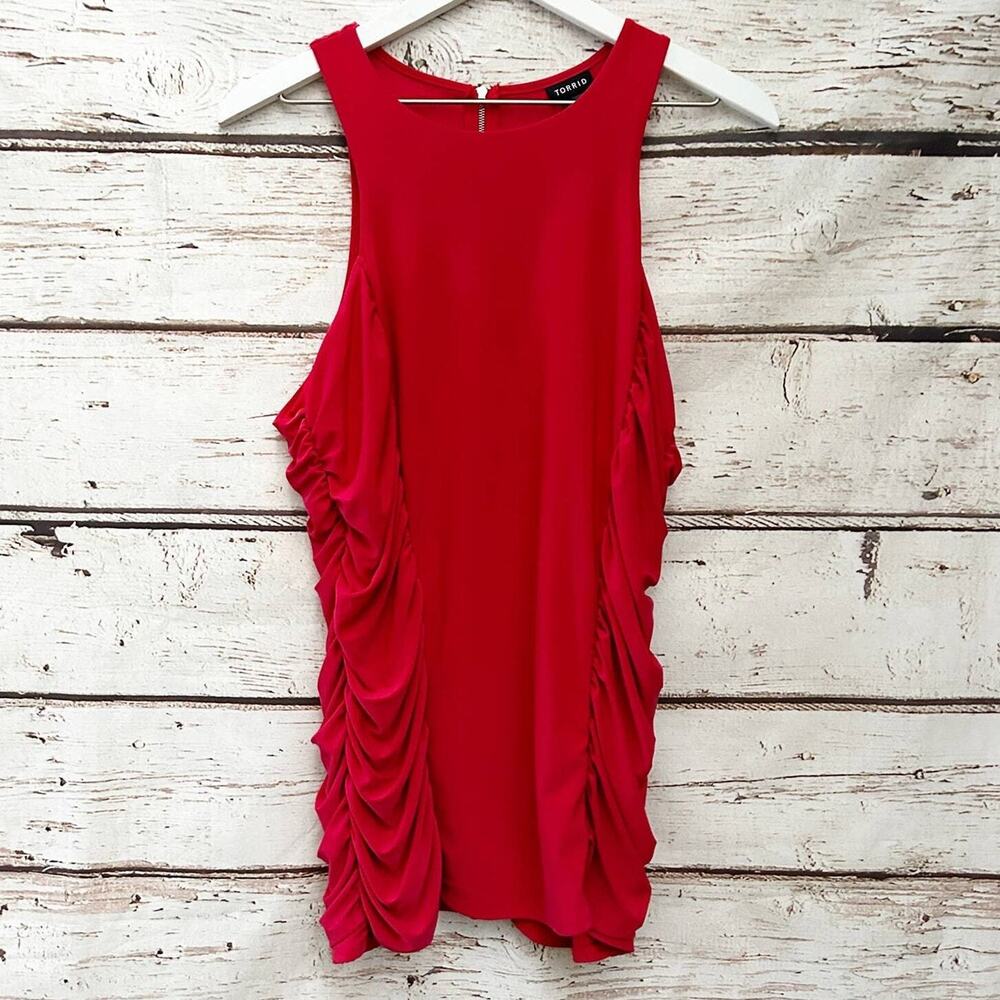 TORRID Red Ruched Side Razorback Tank Top Exposed Zipper Size 2 18-20/2X